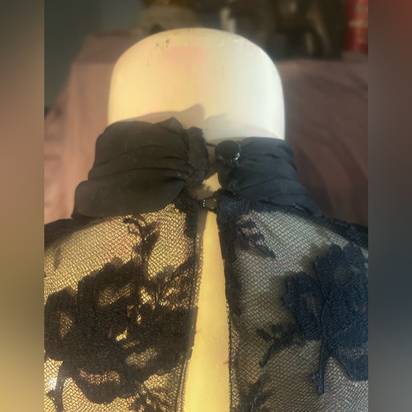 Chic Black Lace Long Sleeve Dress - Picture 6 of 7